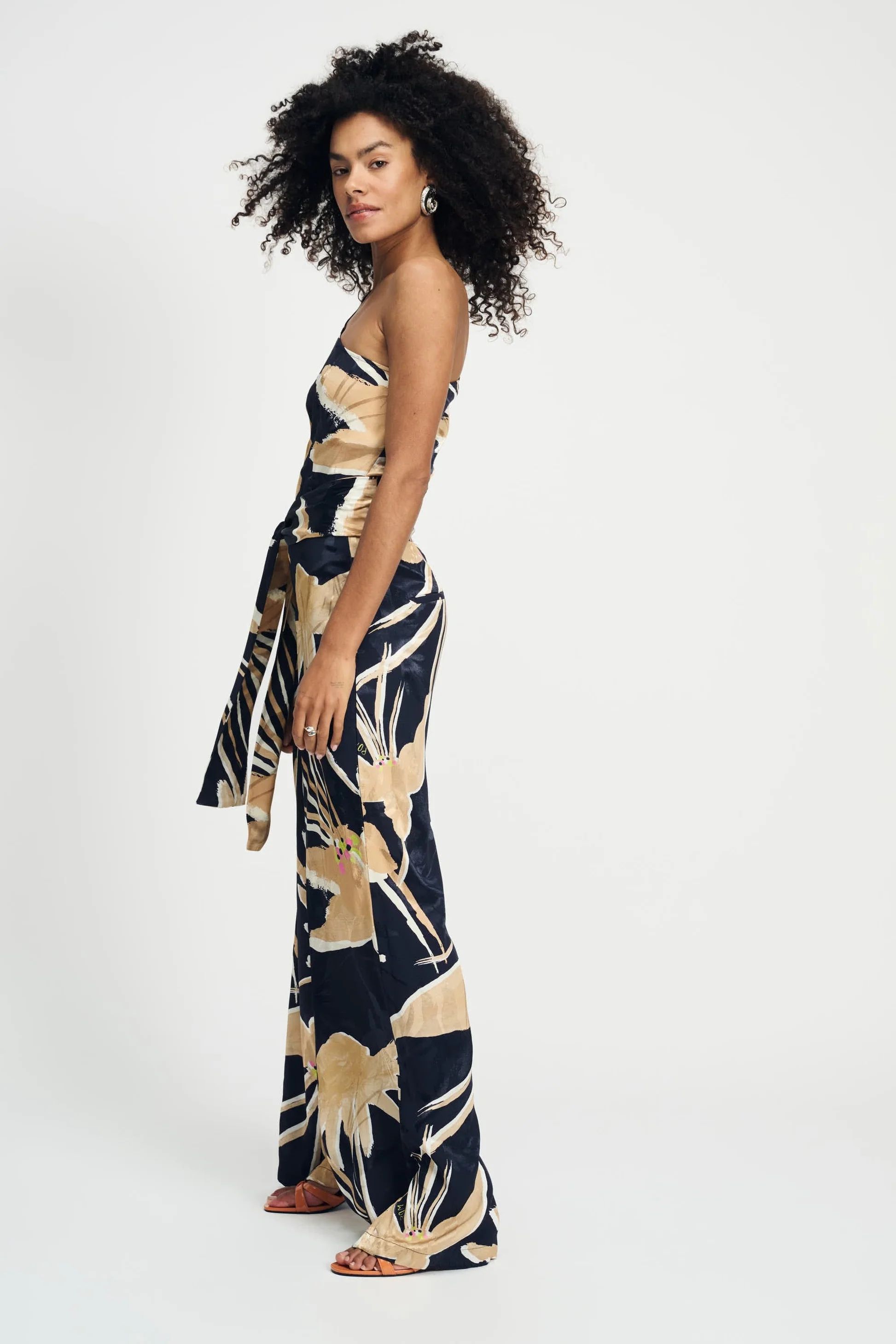 POM Jumpsuit One Shoulder Artisan Sand | LENA Library