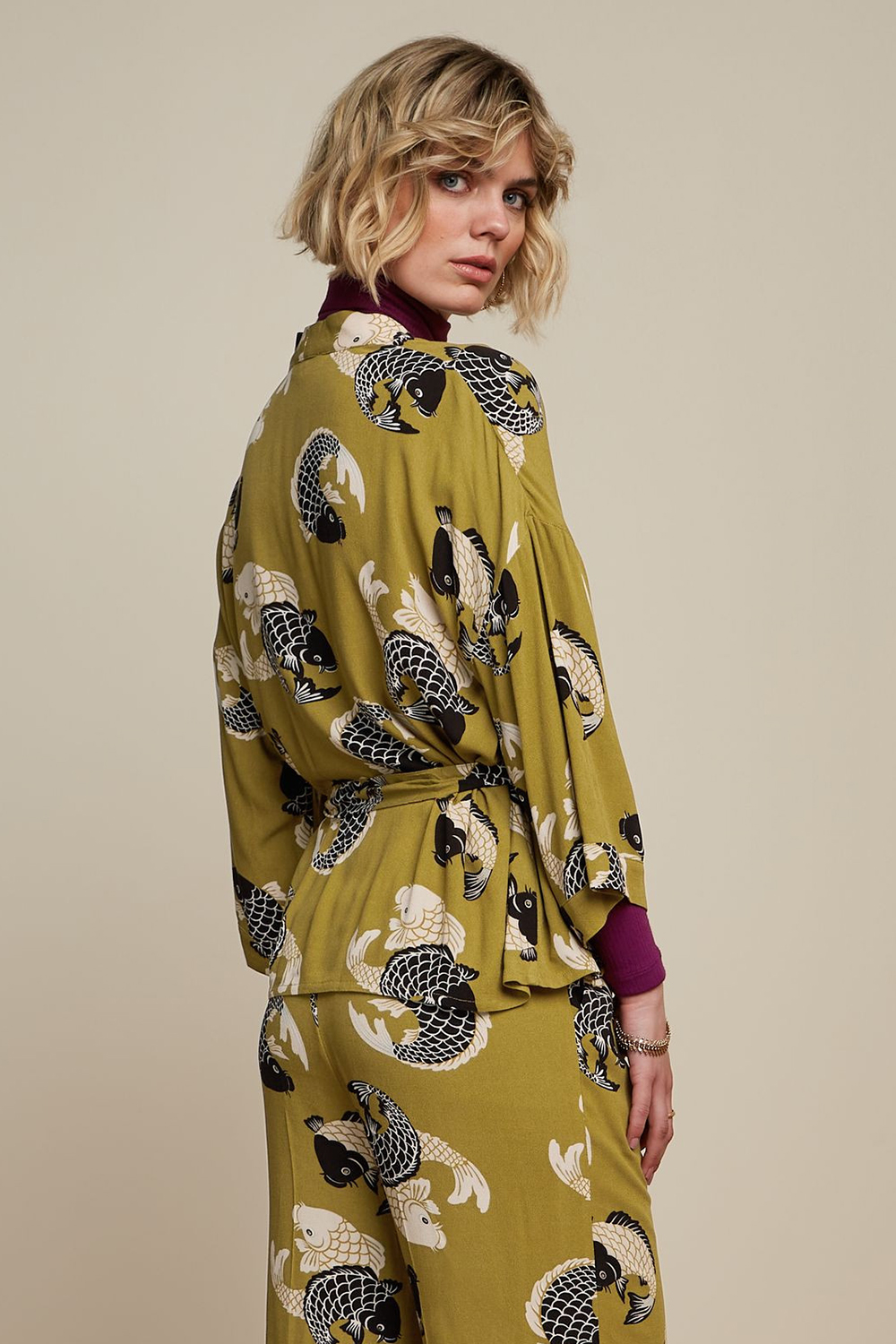 King Louie Kimono Koi | LENA Library
